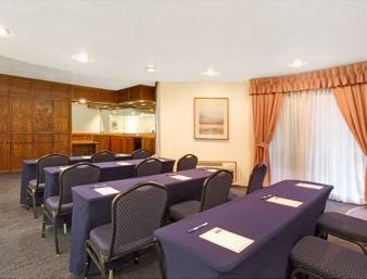 Travelodge At Lax Hotel