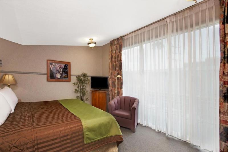 Hotel Travelodge At Lax